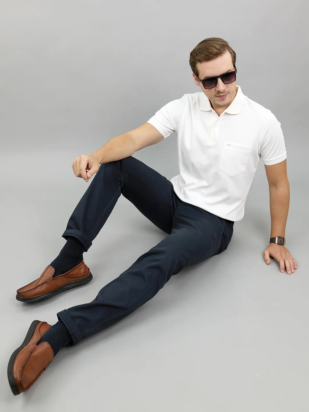 Men White Solid Polo Collar Half Sleeve T-Shirt - Image 9