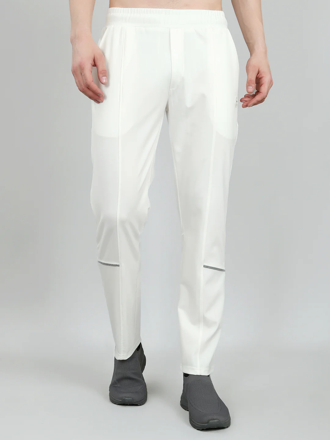 Men White Solid Regular Fit Lower