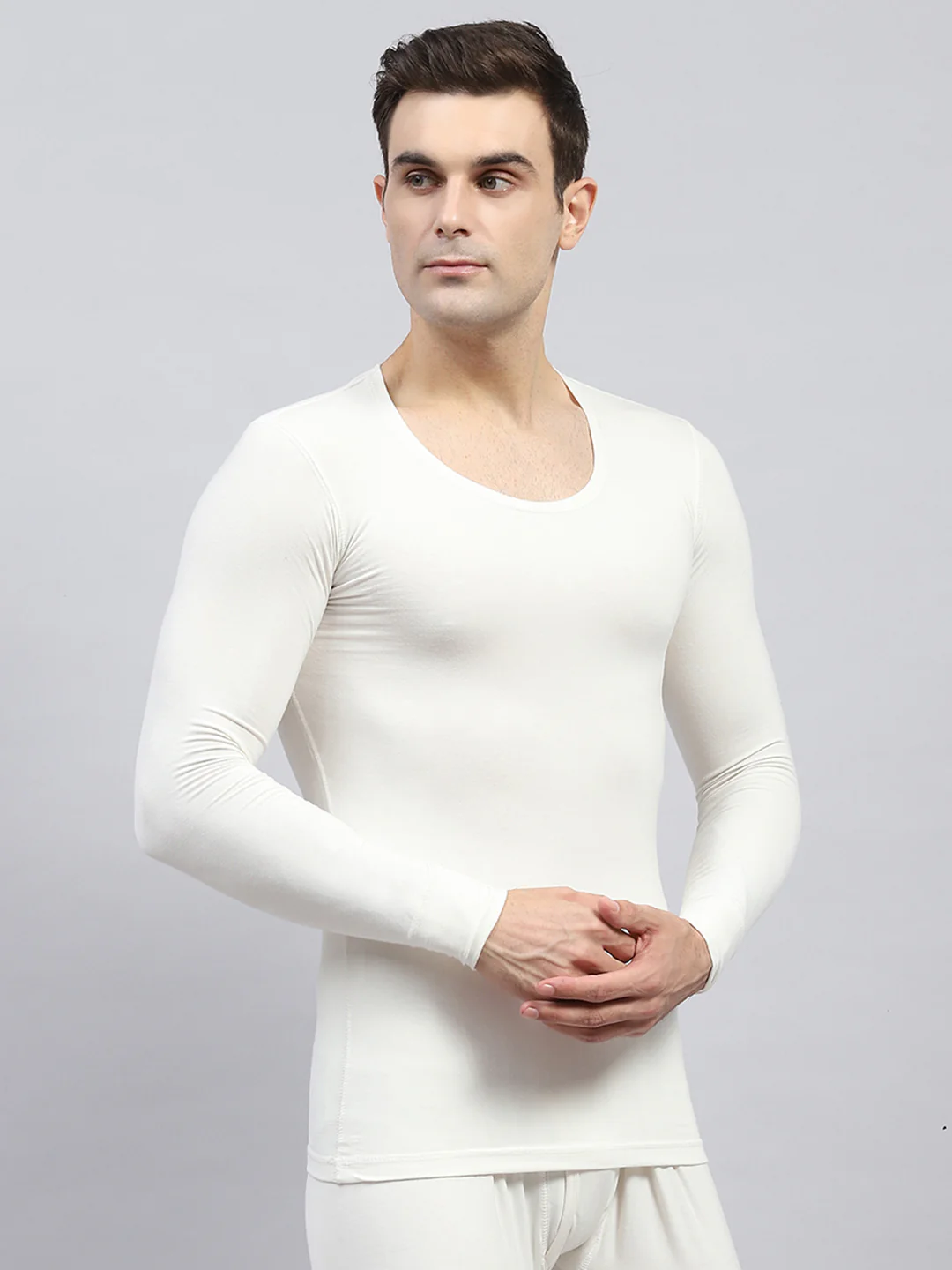 Men White Solid Round Neck Full Sleeve Thermal Vest - Image 4