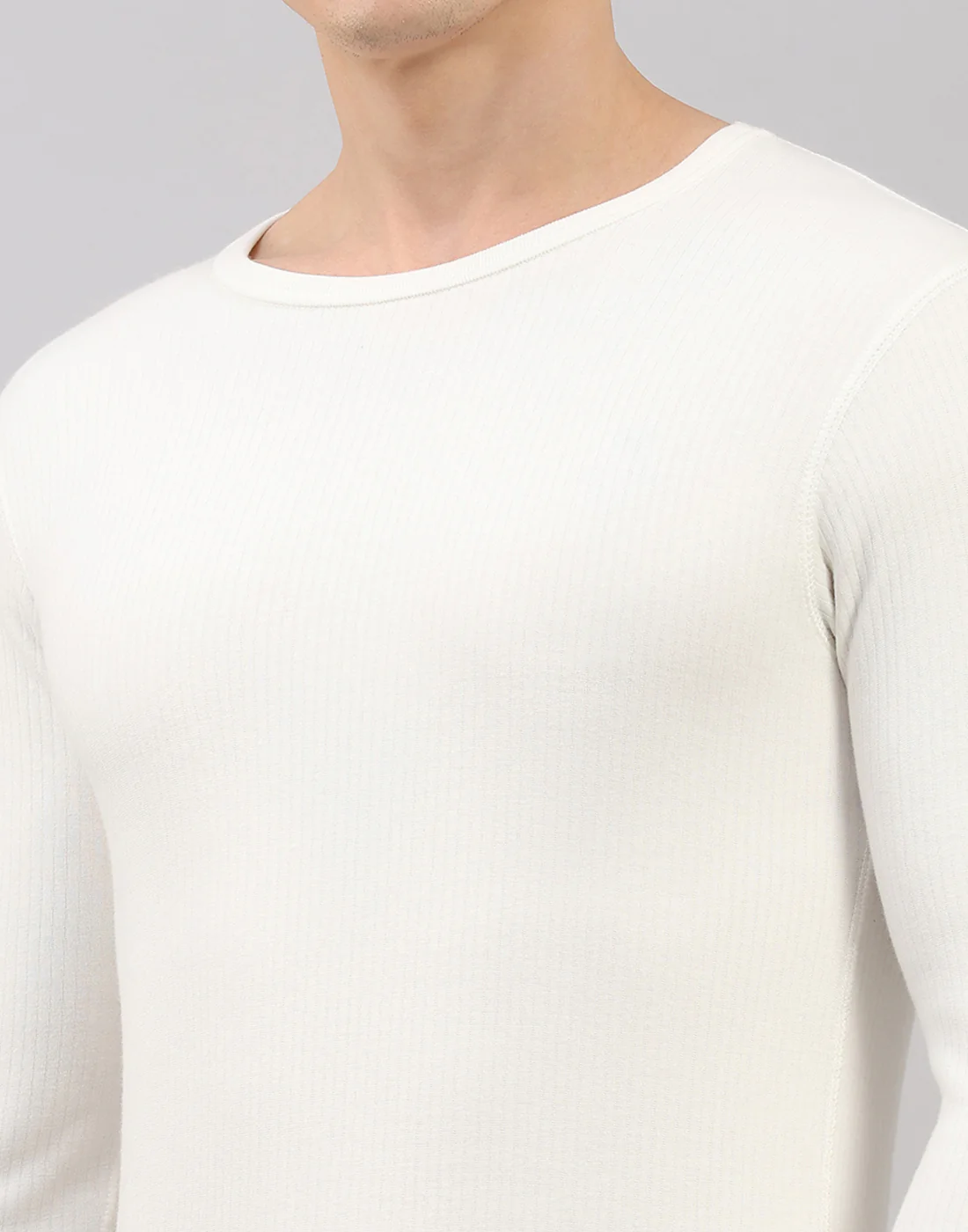 Men White Solid Round Neck Full Sleeve Thermal Vest - Image 7
