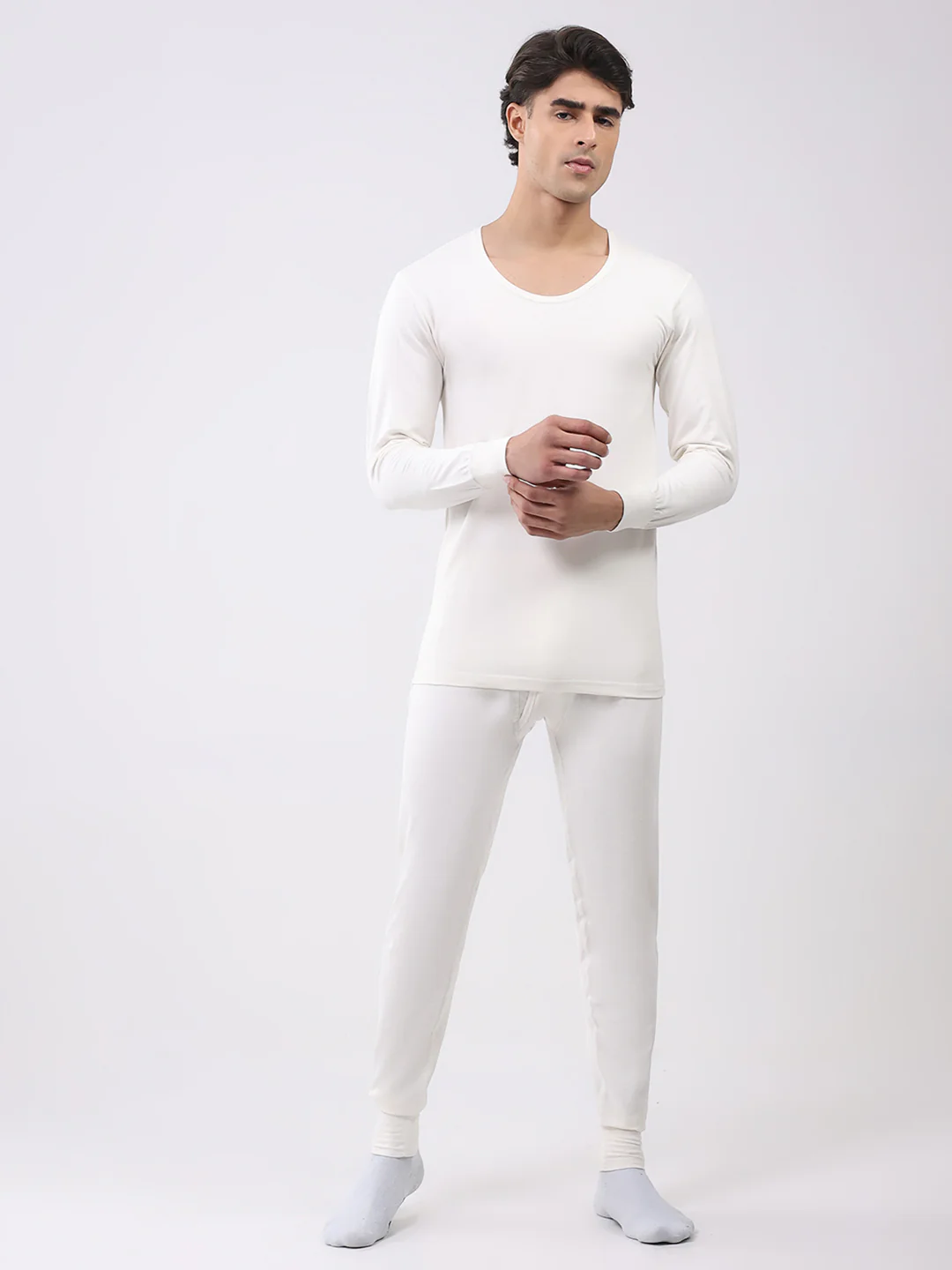 Men White Solid Round Neck Full Sleeve Thermal Vest - Image 2