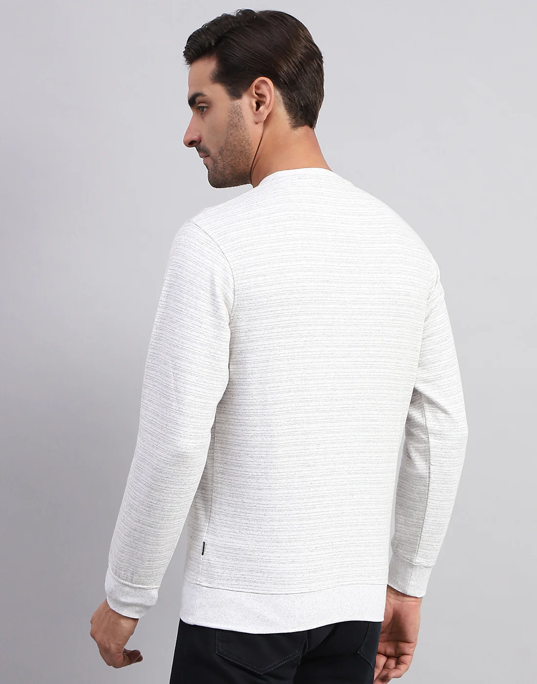 Men White Solid Round Neck Full Sleeve Winter T-Shirt - Image 5