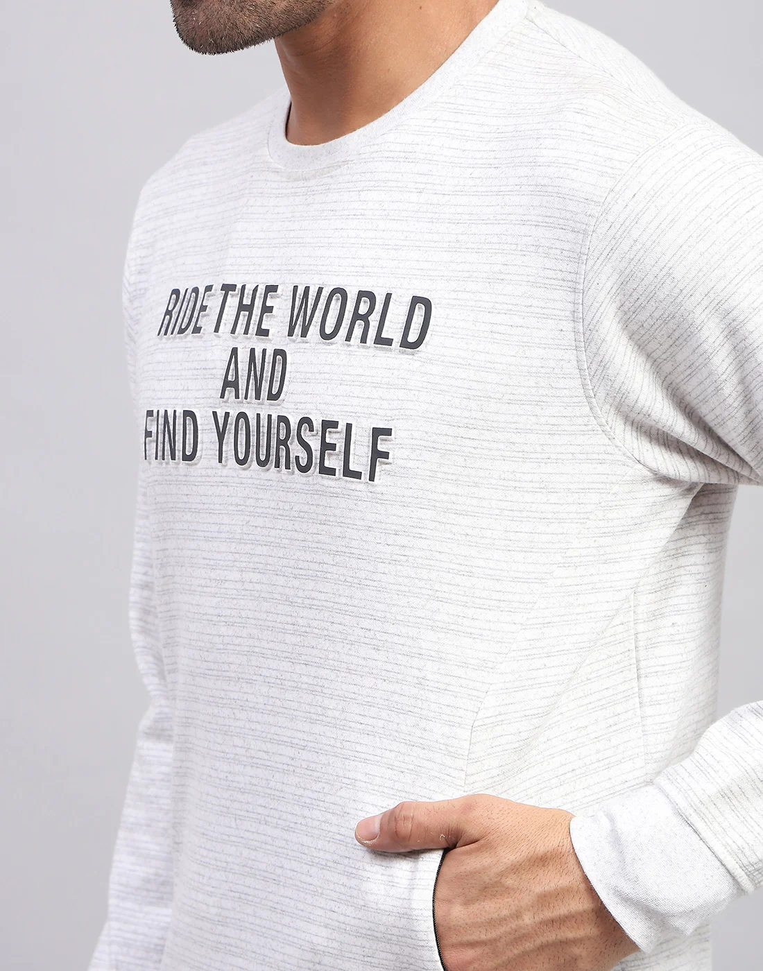 Men White Solid Round Neck Full Sleeve Winter T-Shirt - Image 6