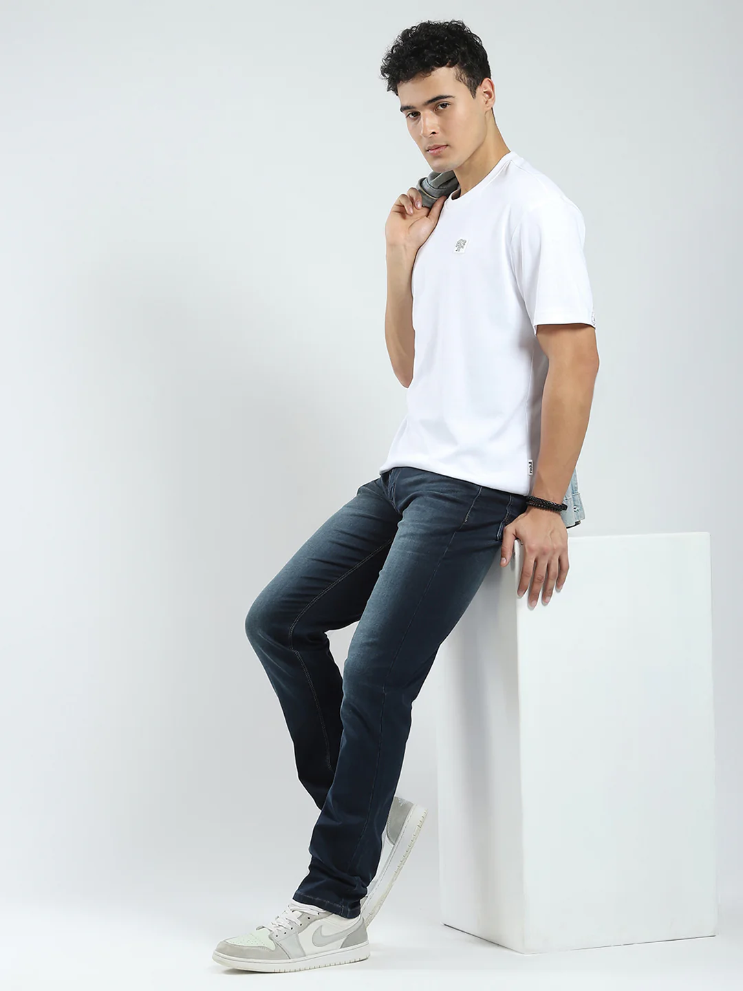 Rock.it Men White Solid Round Neck Half Sleeve T-Shirt - Image 2