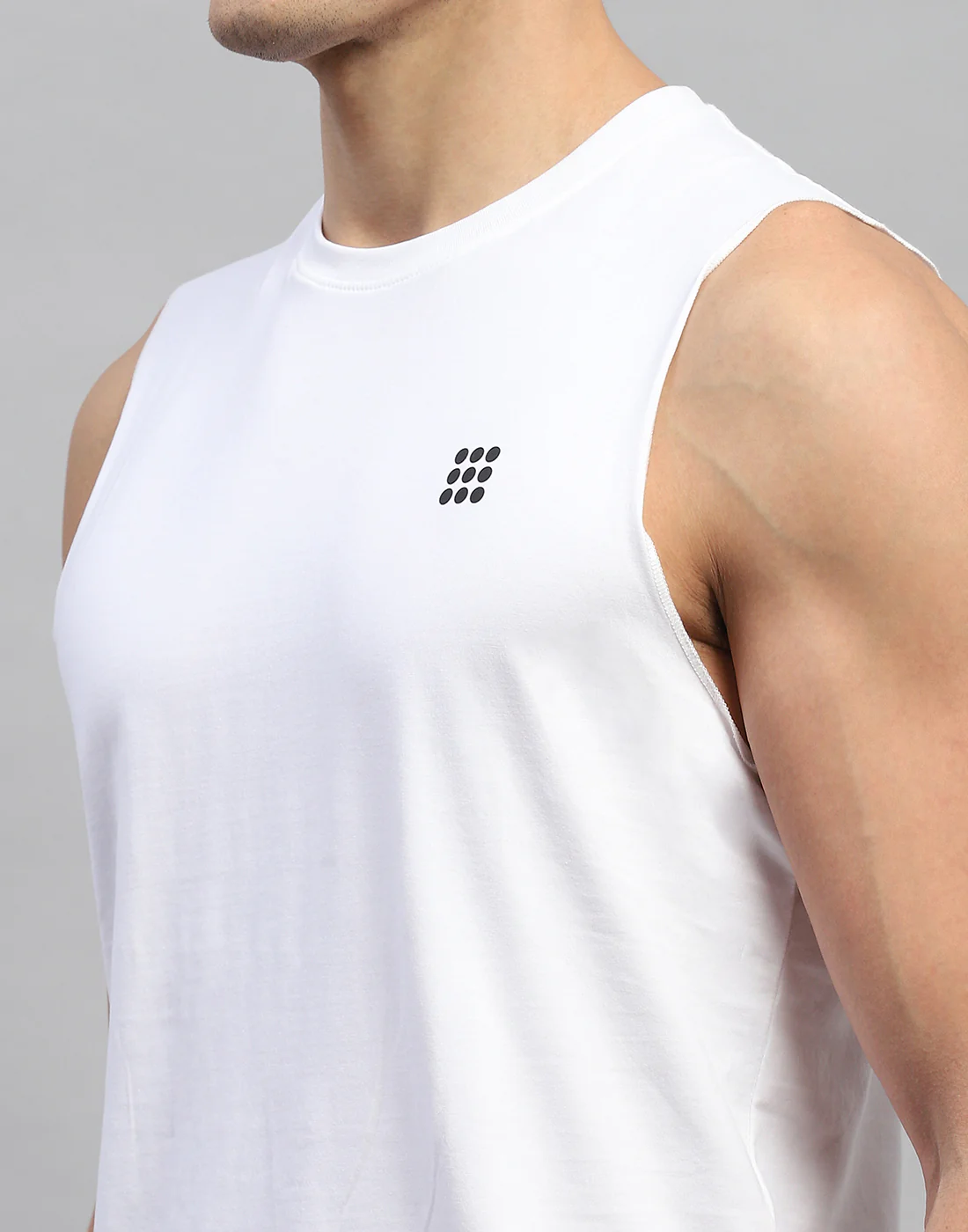 Rock.it Men White Solid Round Neck Sleeveless T-Shirt - Image 6