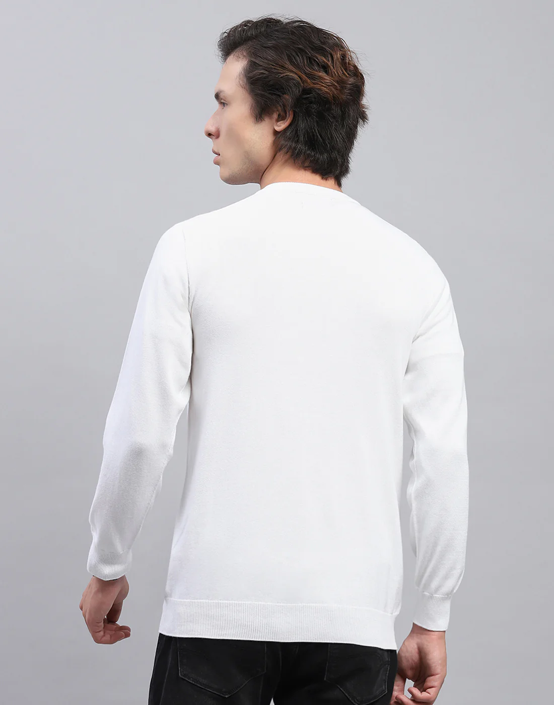 Men White Solid V Neck Full Sleeve Pullover - Image 5