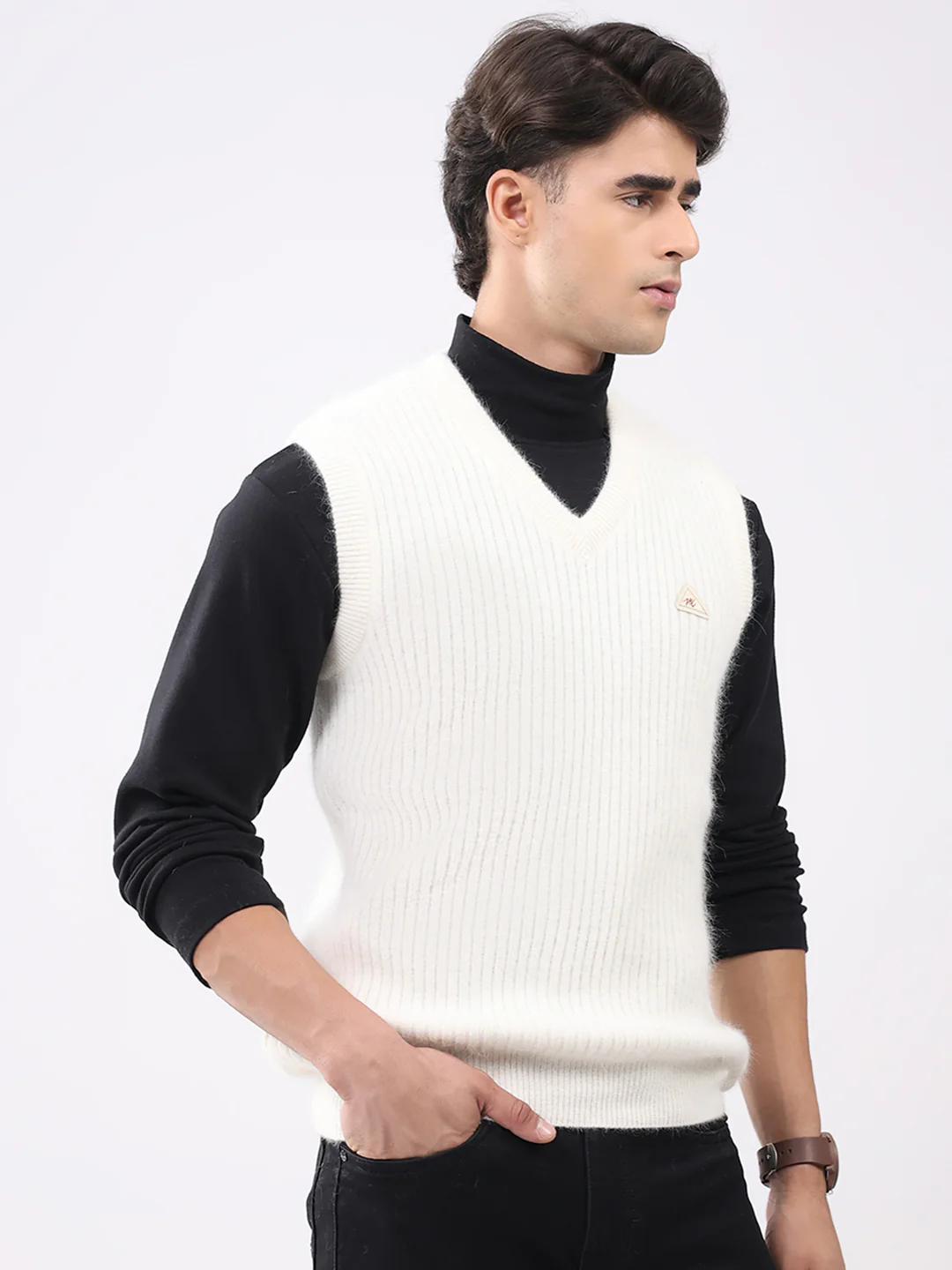 Men White Solid V Neck Sleeveless Sweater - Image 4