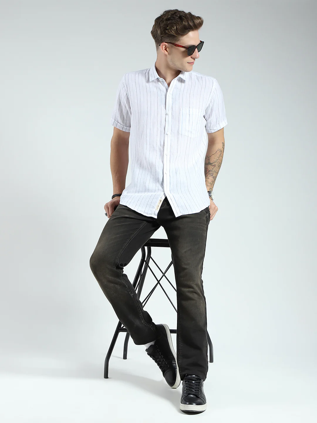 Men White Stripe Collar Half Sleeve Linen Shirt - Image 2