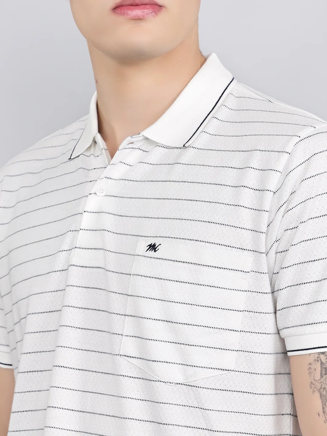 Men White Stripe Collar Half Sleeve T-Shirt - Image 5