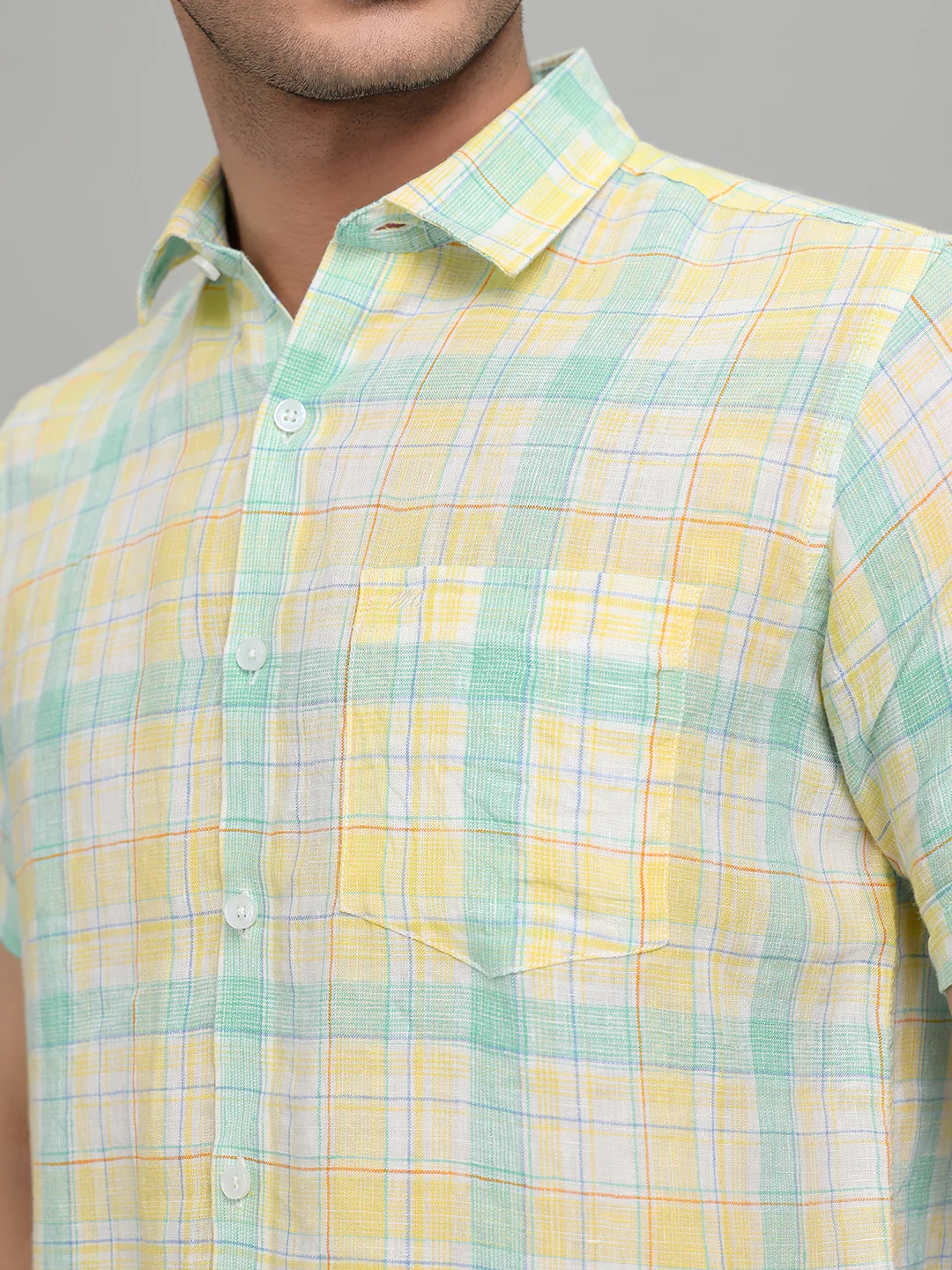 Men Yellow Check Collar Half Sleeve Shirt - Image 4
