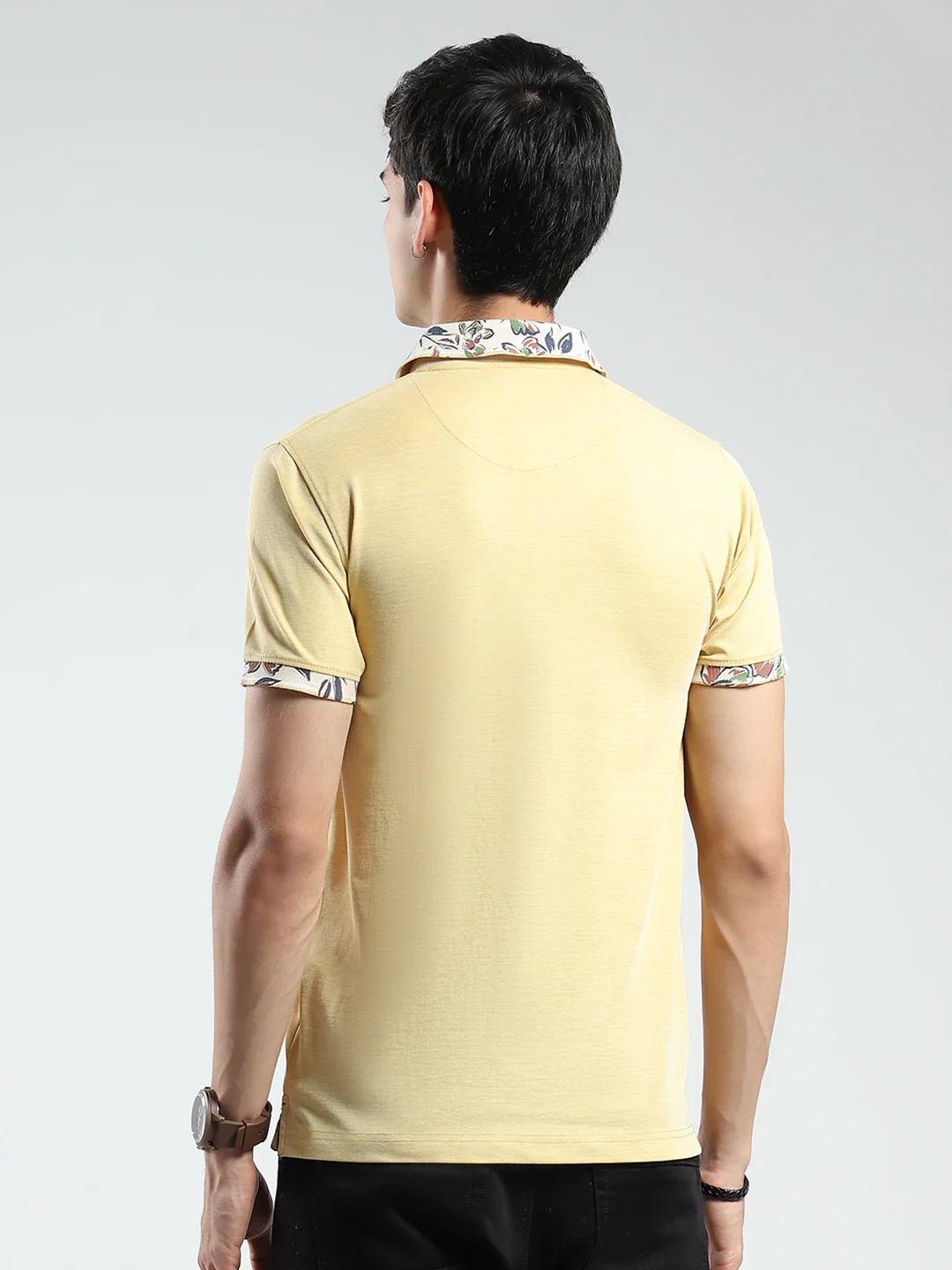 Men Yellow Printed Collar Half Sleeve T-Shirt - Image 5