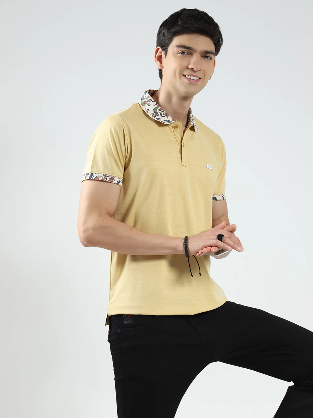 Men Yellow Printed Collar Half Sleeve T-Shirt - Image 6