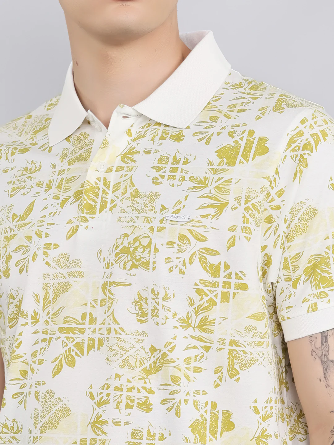Men Yellow Printed Collar Half Sleeve T-Shirt - Image 5