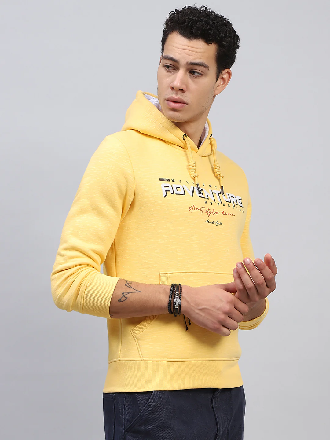 Men Yellow Printed Hooded Full Sleeve Sweatshirt - Image 4