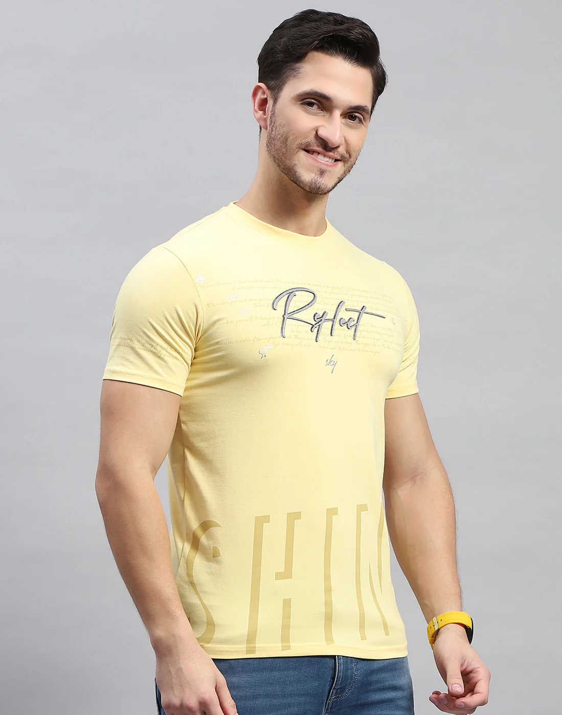 Men Yellow Printed Round Neck Half Sleeve T-Shirt - Image 4