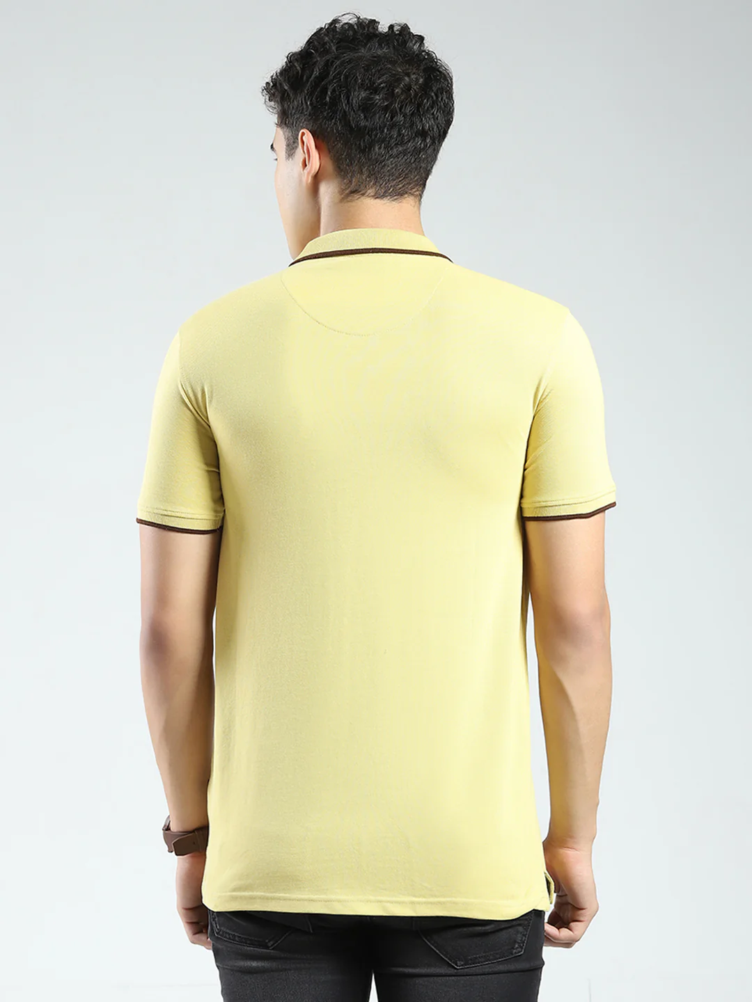 Rock.it Men Yellow Solid Collar Half Sleeve T-Shirt - Image 5