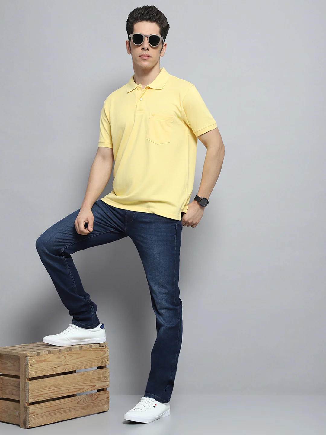 Men Yellow Solid Collar Half Sleeve T-Shirt - Image 2