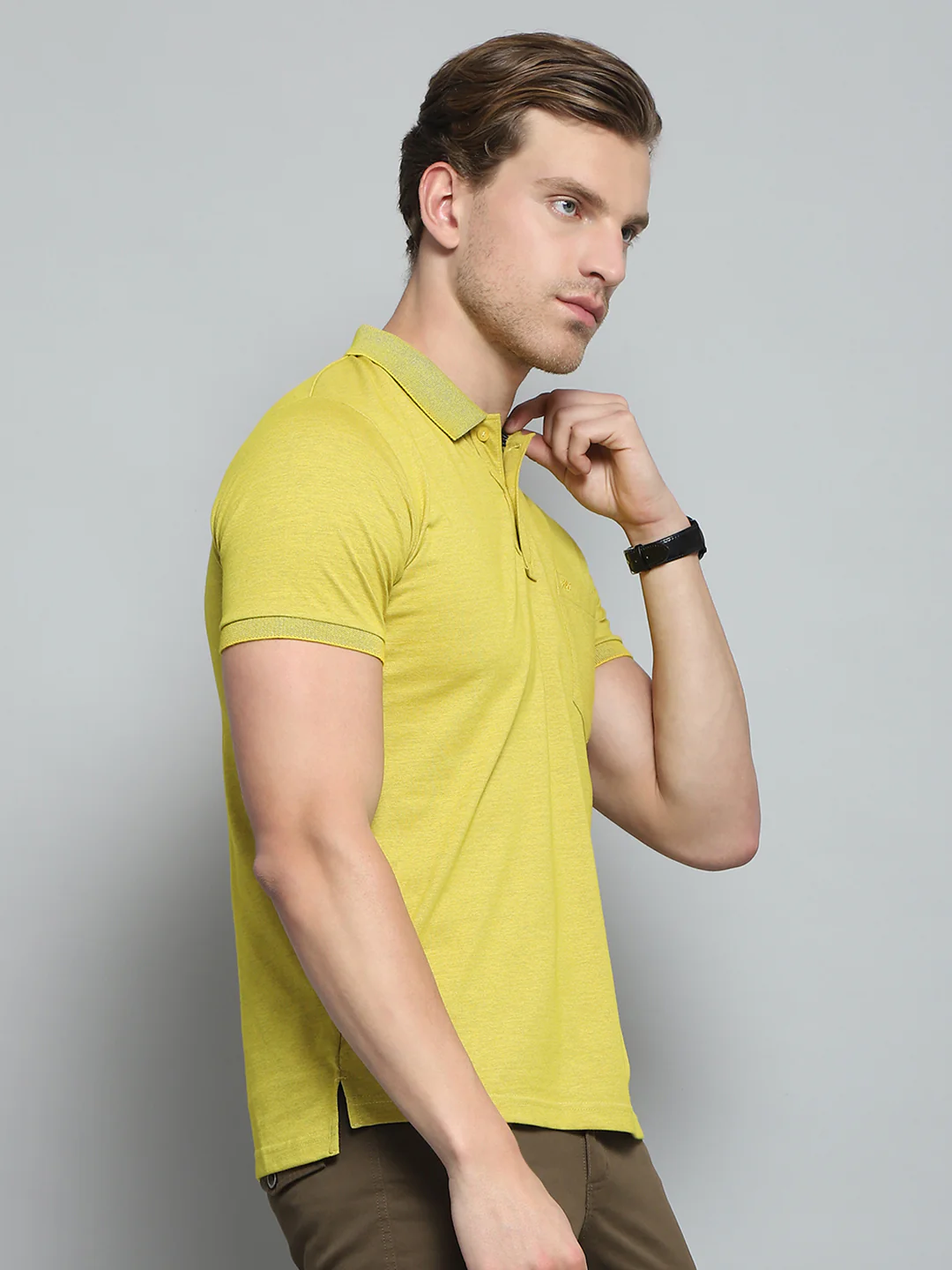 Men Yellow Solid Collar Half Sleeve T-Shirt - Image 3