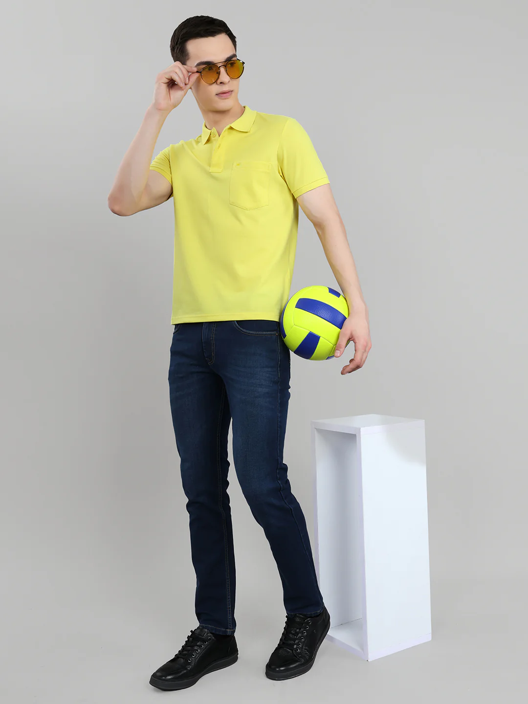 Men Yellow Solid Collar Half Sleeve T-Shirt - Image 6