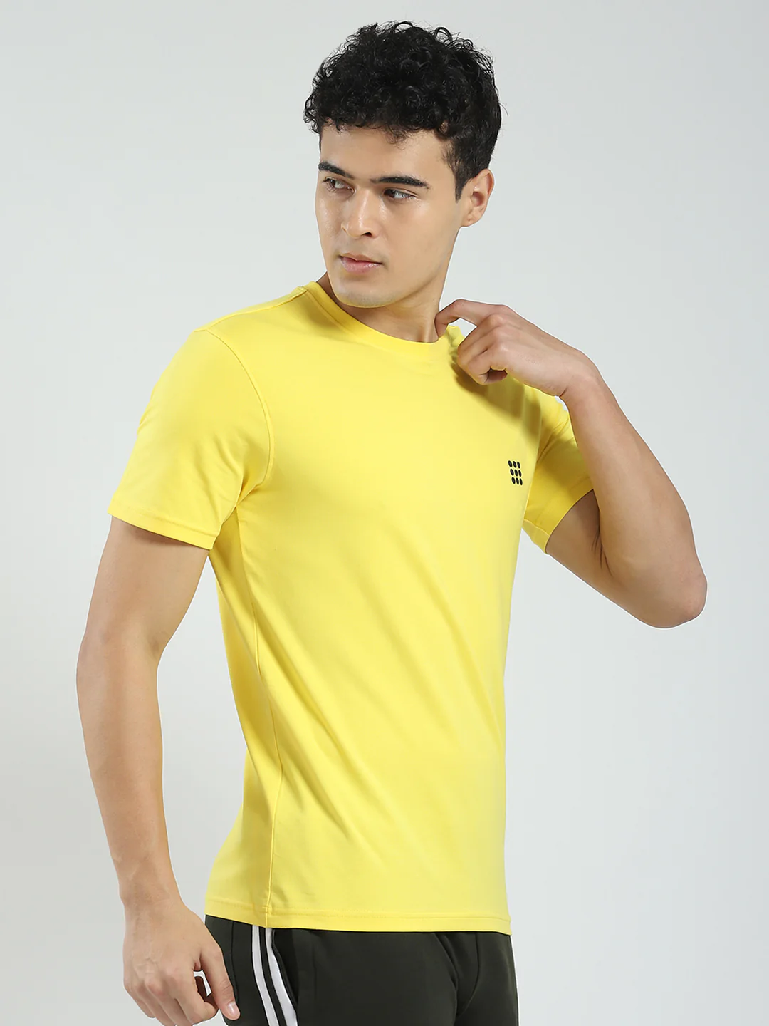 Rock.it Men Yellow Solid Round Neck Half Sleeve T-Shirt - Image 4