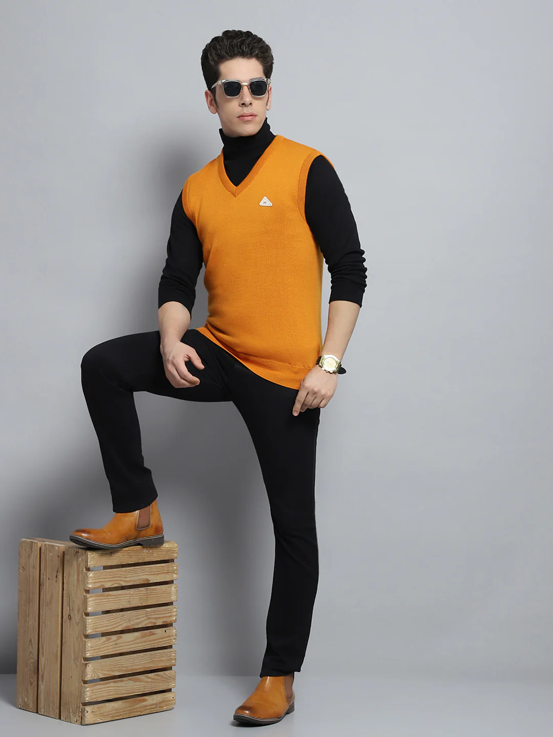 Men Yellow Solid V Neck Sleeveless Sweater - Image 2