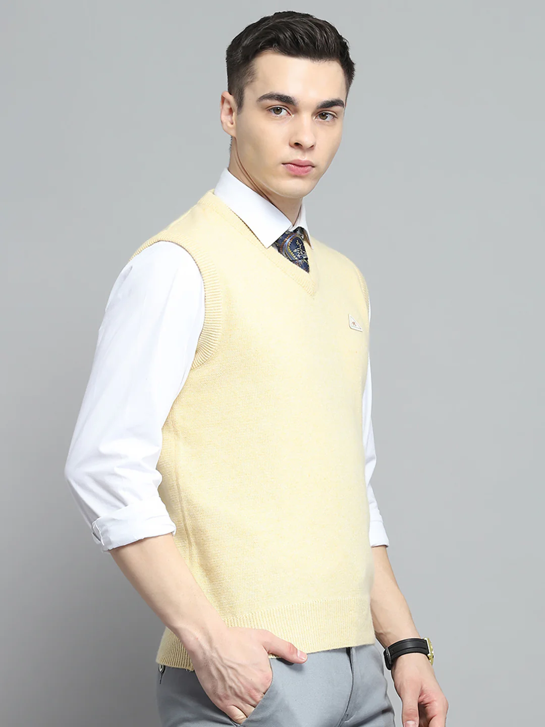 Men Yellow Solid V Neck Sleeveless Sweater - Image 4