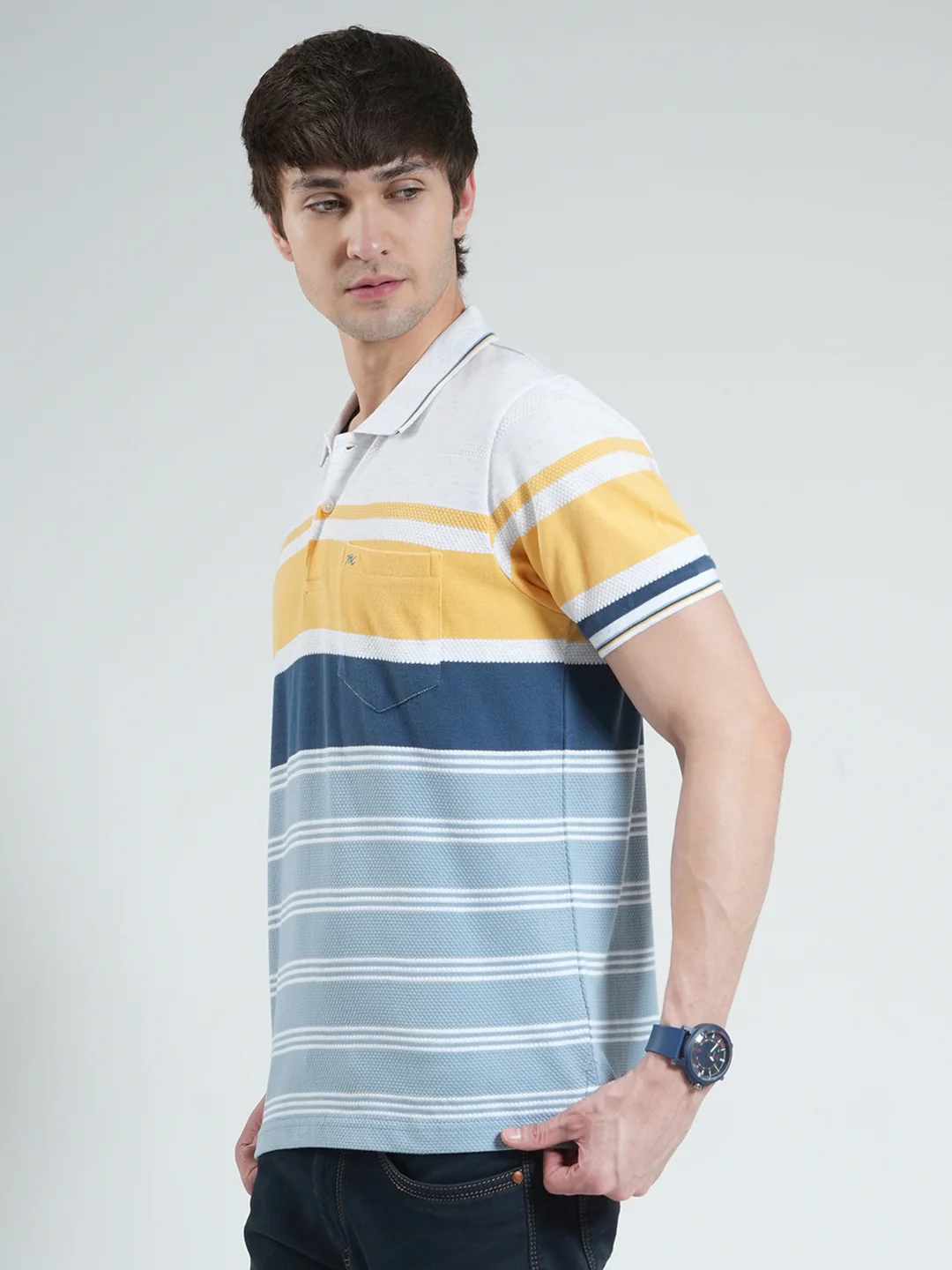 Men Yellow Stripe Collar Half Sleeve T-Shirt - Image 3