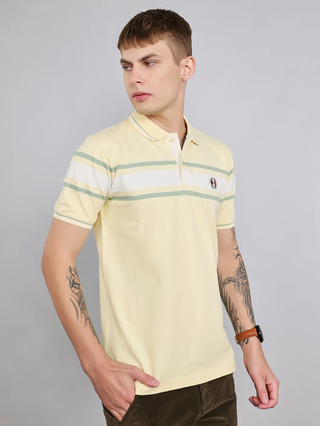Men Yellow Stripe Collar Half Sleeve T-Shirt - Image 3