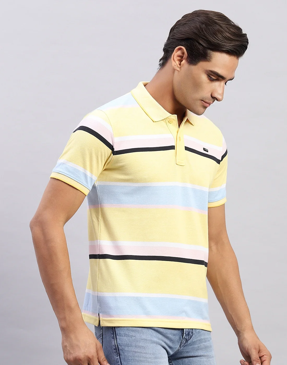 Men Yellow Stripe Polo Collar Half Sleeve T-Shirt - Image 4