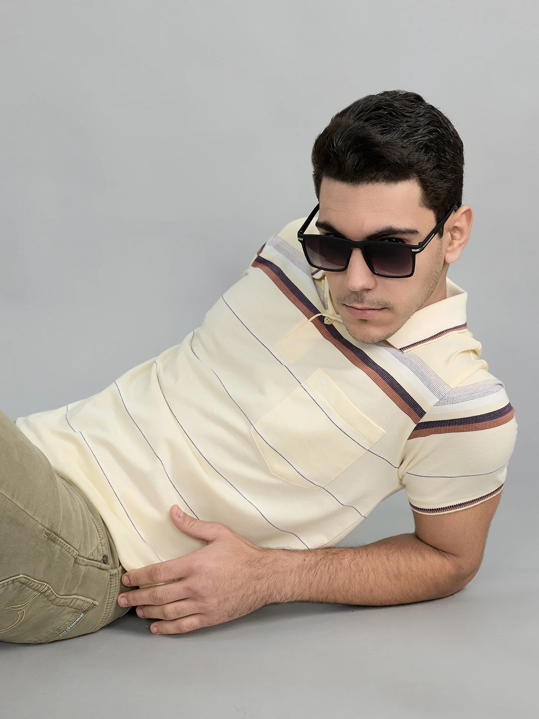 Men Yellow Stripe Polo Collar Half Sleeve T-Shirt - Image 6