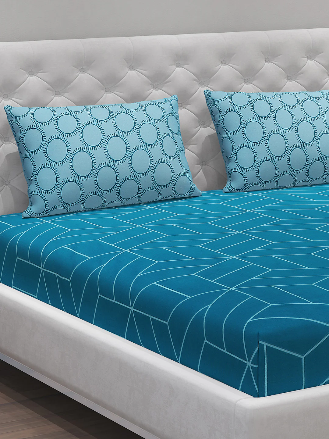 MOCA by Monte Carlo 144 TC Cotton King Bedsheet with 2 Pillow Covers - Image 4
