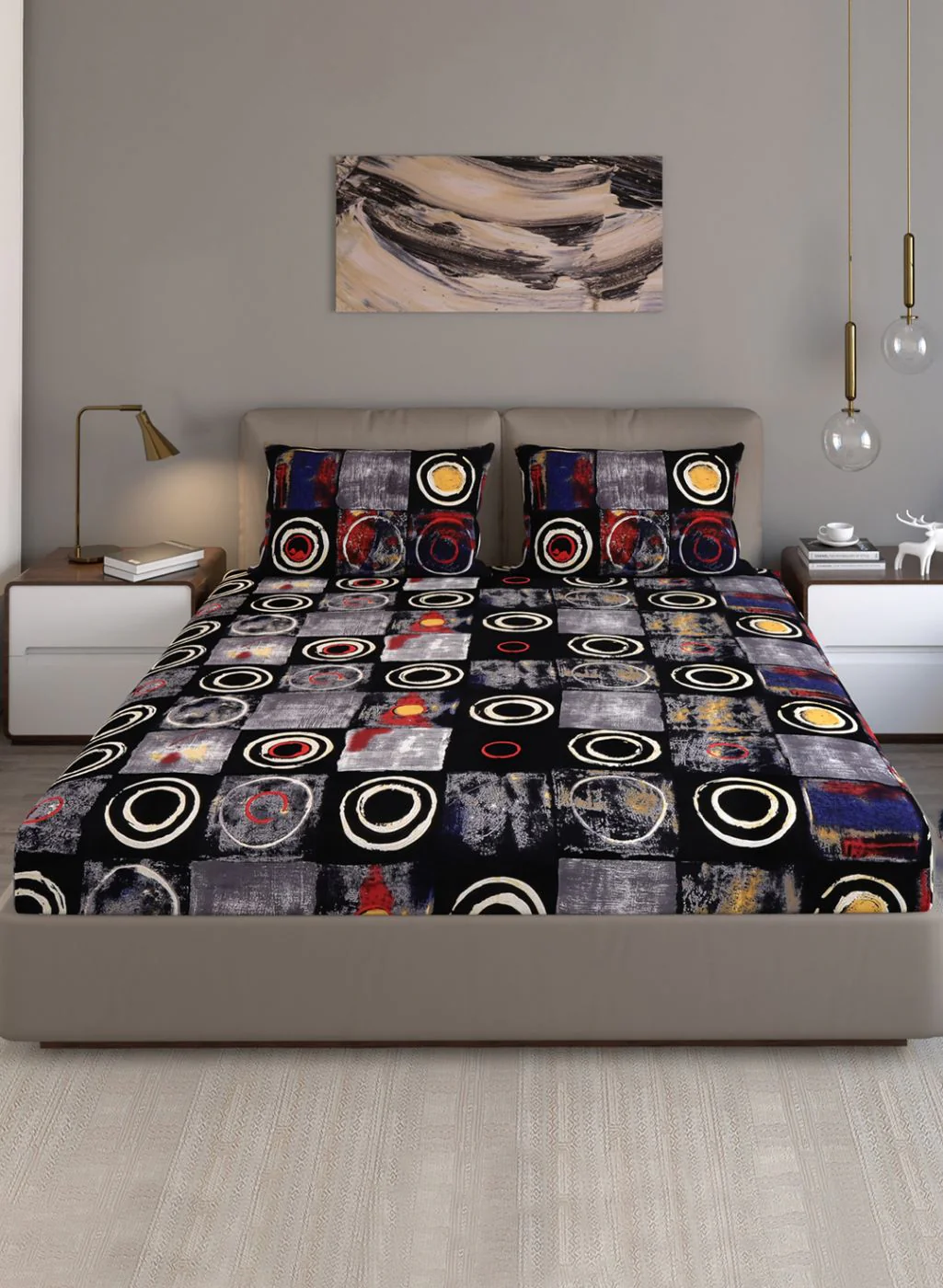 130 GSM Polyester Queen Bedsheet with 2 Pillow Covers - Image 2