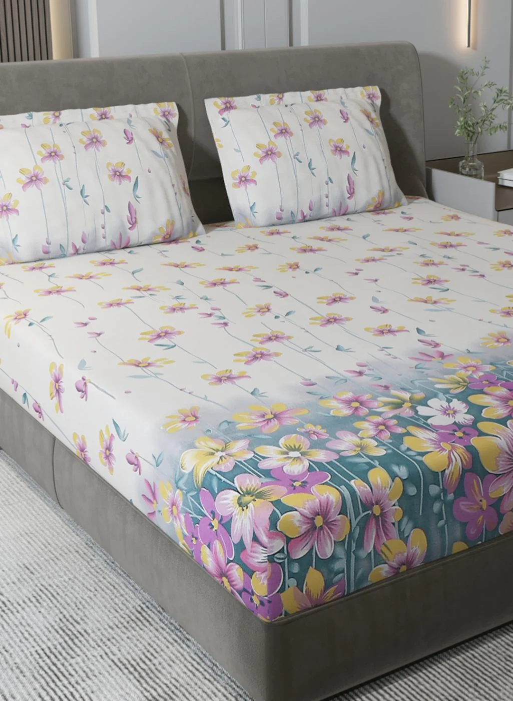 130 GSM Polyester Queen Bedsheet with 2 Pillow Covers - Image 4