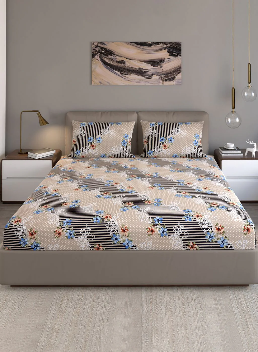 130 GSM Polyester Queen Bedsheet with 2 Pillow Covers - Image 2
