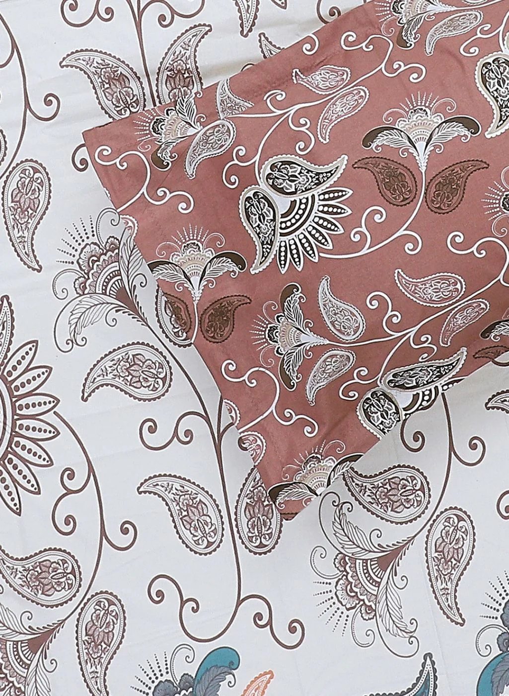 144TC Pure Cotton King Bedsheet with 2 Pillow Covers - Image 5