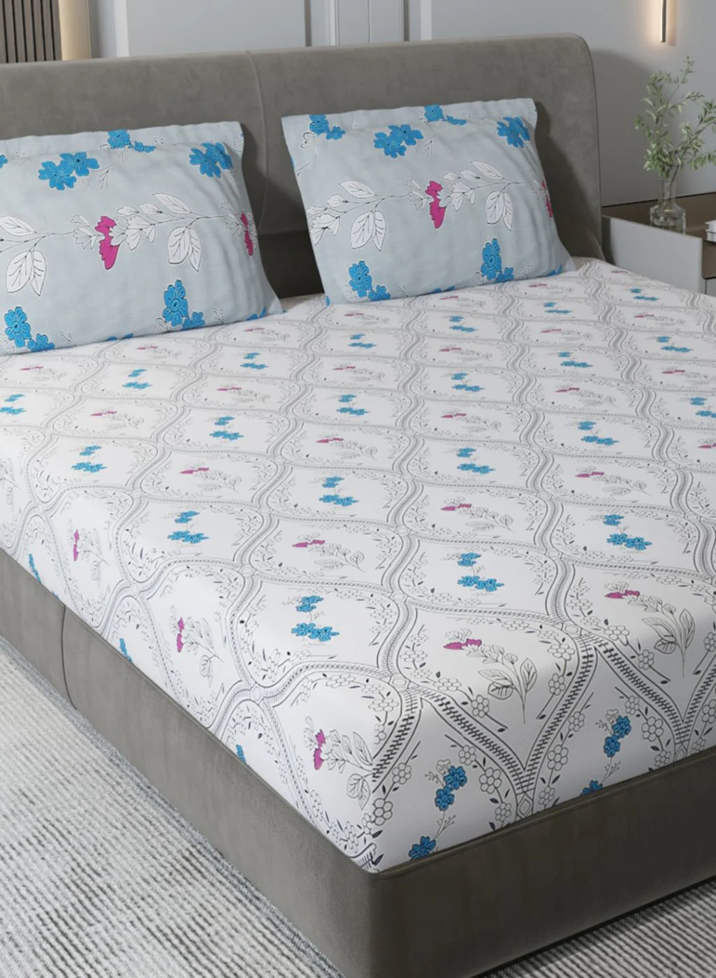 180TC Pure Cotton King Bedsheet with 2 Pillow Covers - Image 4