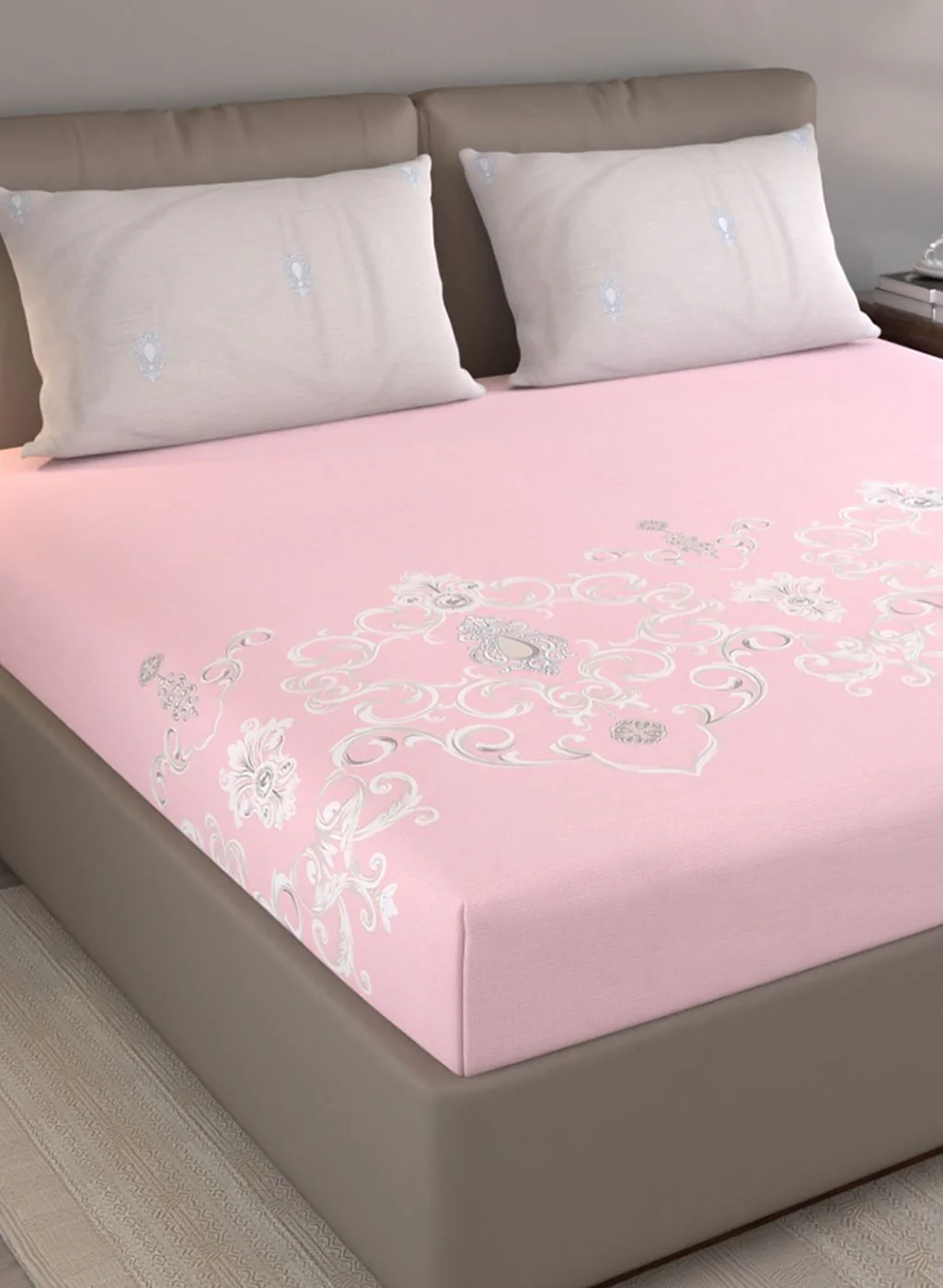 200TC Pure Cotton Queen Bedsheet with 2 Pillow Covers - Image 4