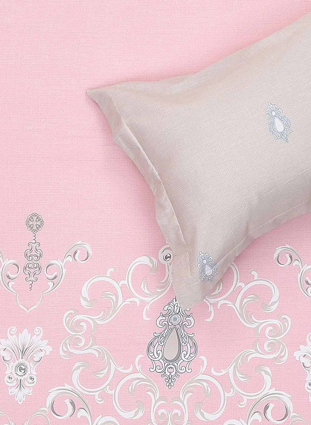 200TC Pure Cotton Queen Bedsheet with 2 Pillow Covers - Image 5