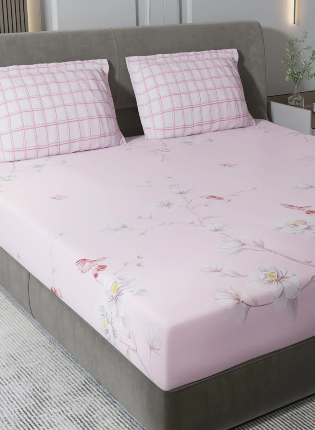 200TC Pure Cotton Queen Bedsheet with 2 Pillow Covers - Image 4