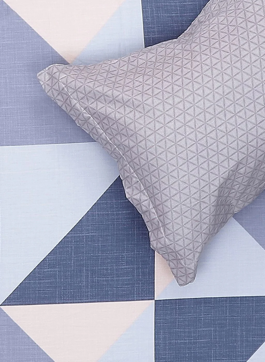 200TC Pure Cotton Queen Bedsheet with 2 Pillow Covers - Image 5