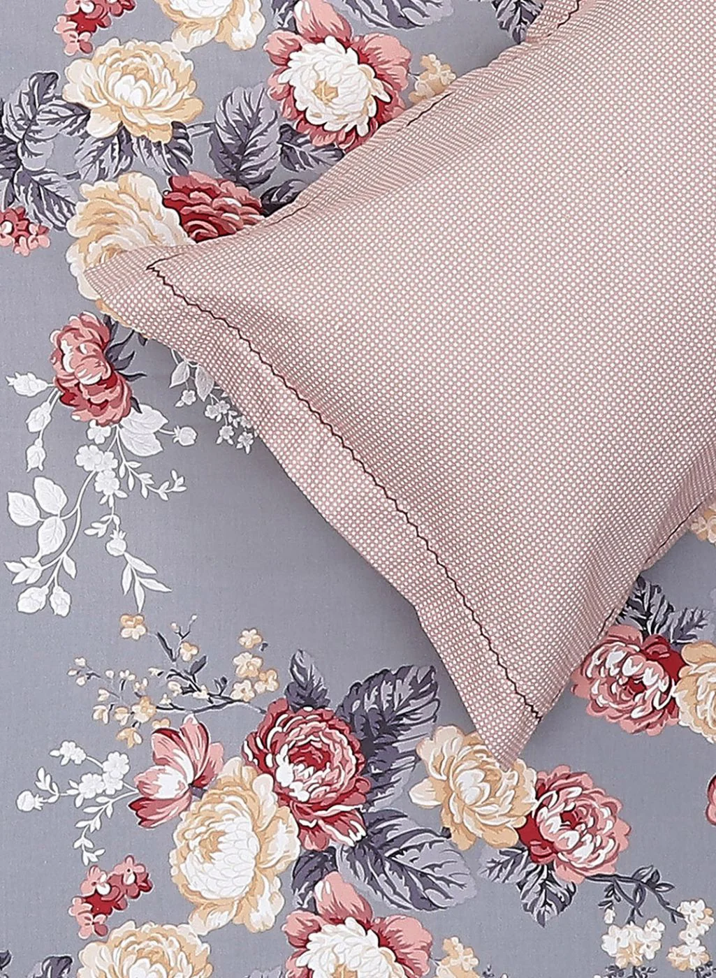 200TC Pure Cotton Queen Bedsheet with 2 Pillow Covers - Image 5