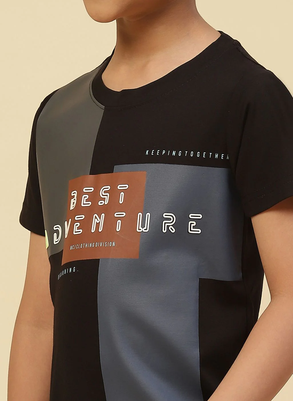 Boys Black Printed T-Shirt - Image 6