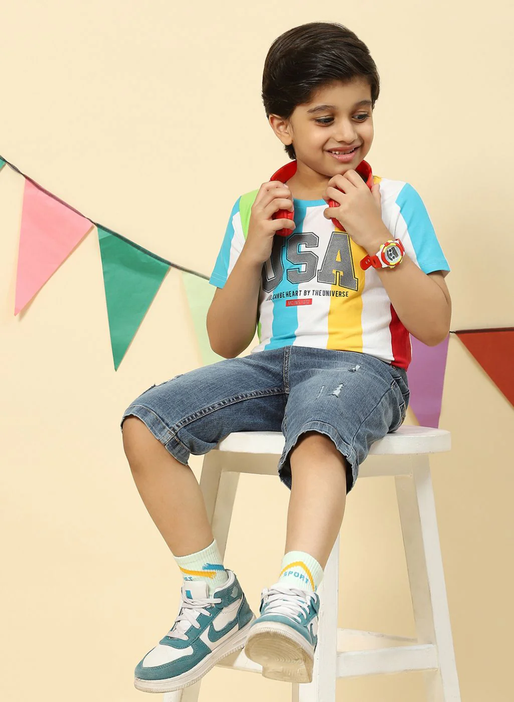 Boys Blue Solid Capri
