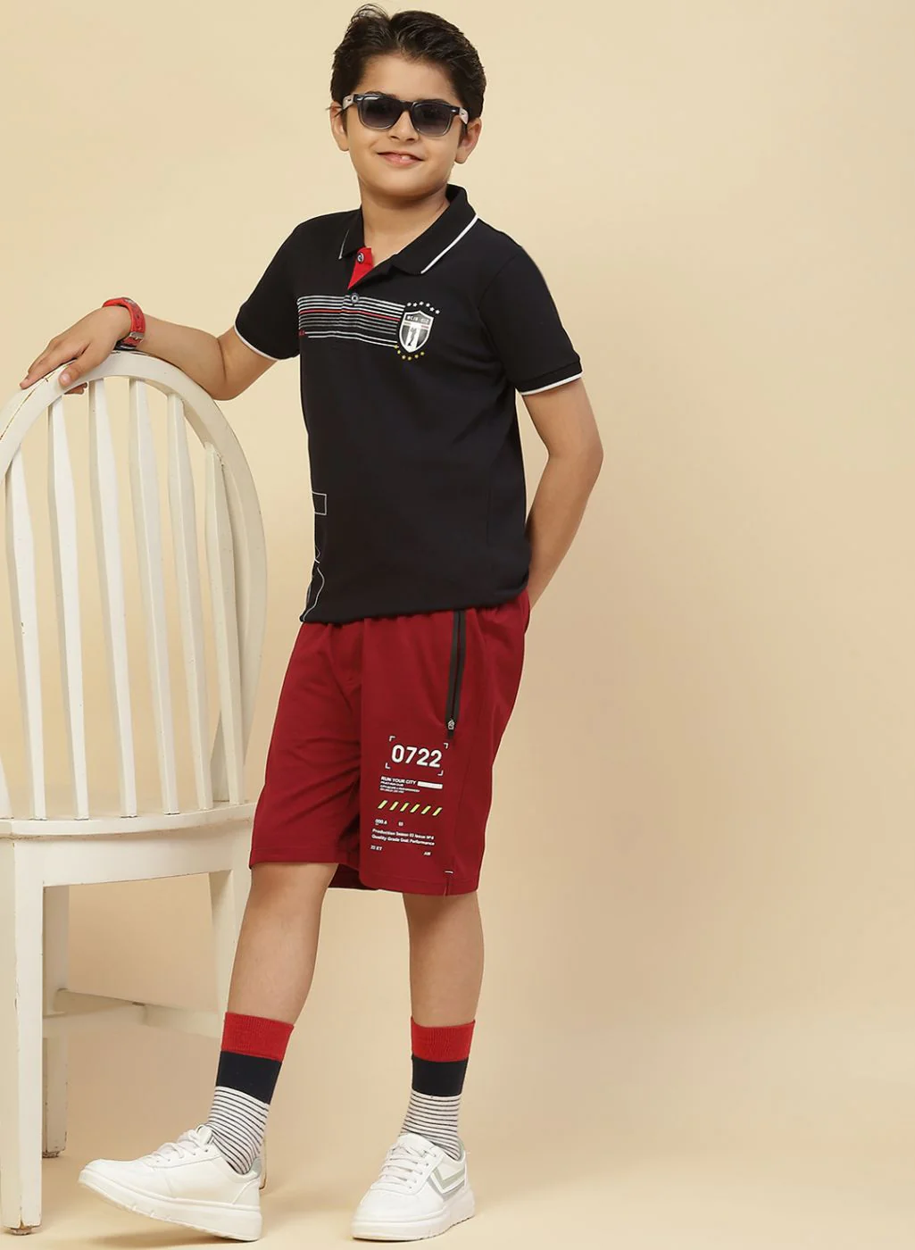 Boys Maroon Printed Bermuda - Image 2