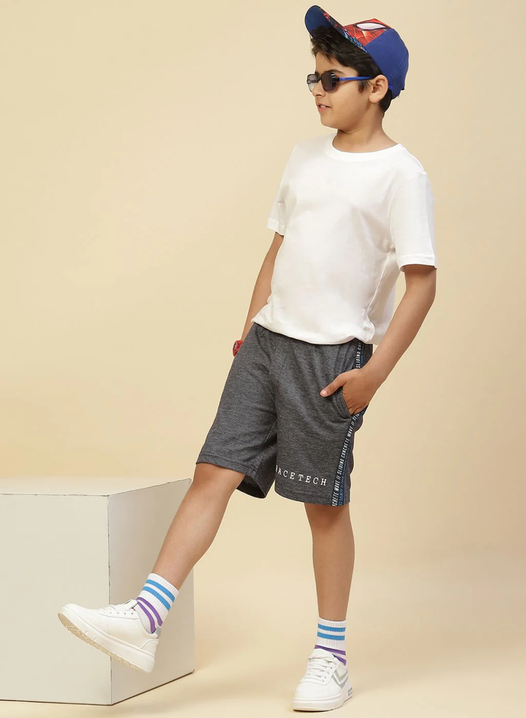 Boys NAvy Blue Printed Bermuda - Image 5