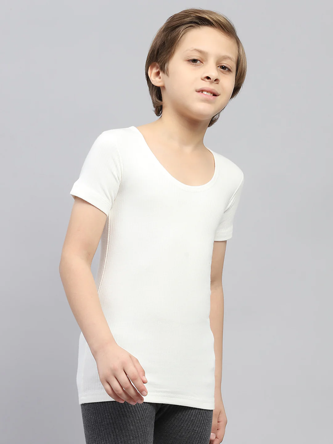 Boys Off White Solid Thermal Vest - Image 4