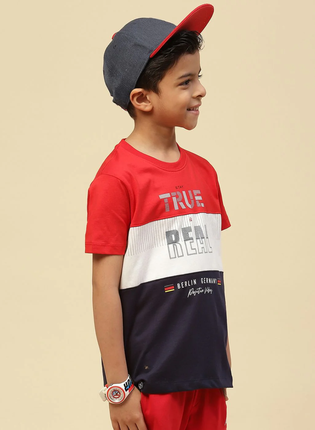Boys Red & Navy Blue Printed T-Shirt - Image 4