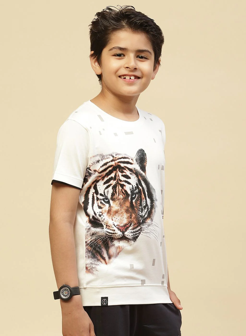 Boys White Printed T-Shirt - Image 4