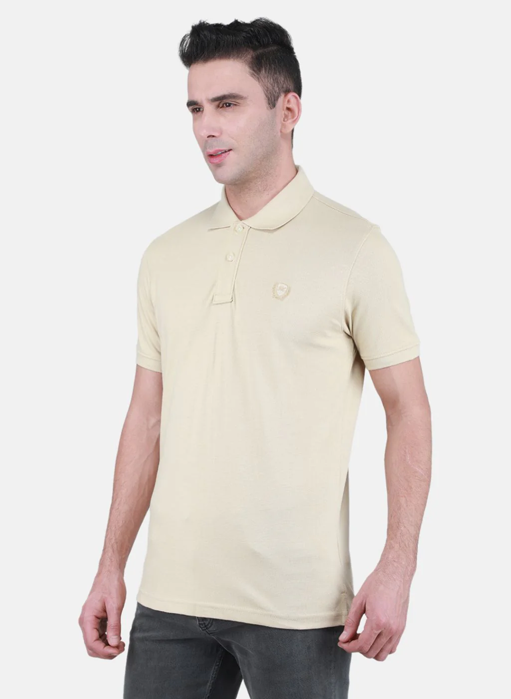 Men Beige Solid T-Shirt - Image 2