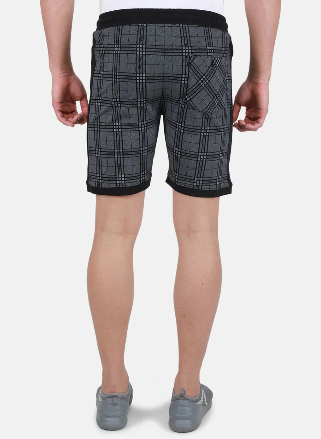 Men Black Printed Bermuda - Image 3